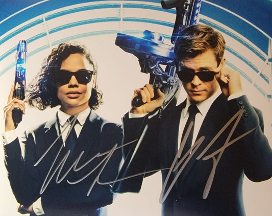 Tessa Thompson & Chris Hemsworth